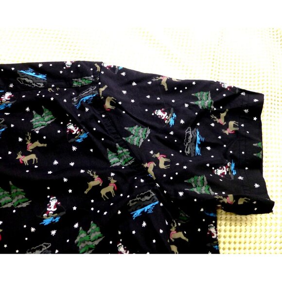 NWT Free Planet Mens All Over Christmas Button-Up Shirt Black Reindeer & Santa M - Picture 11 of 11